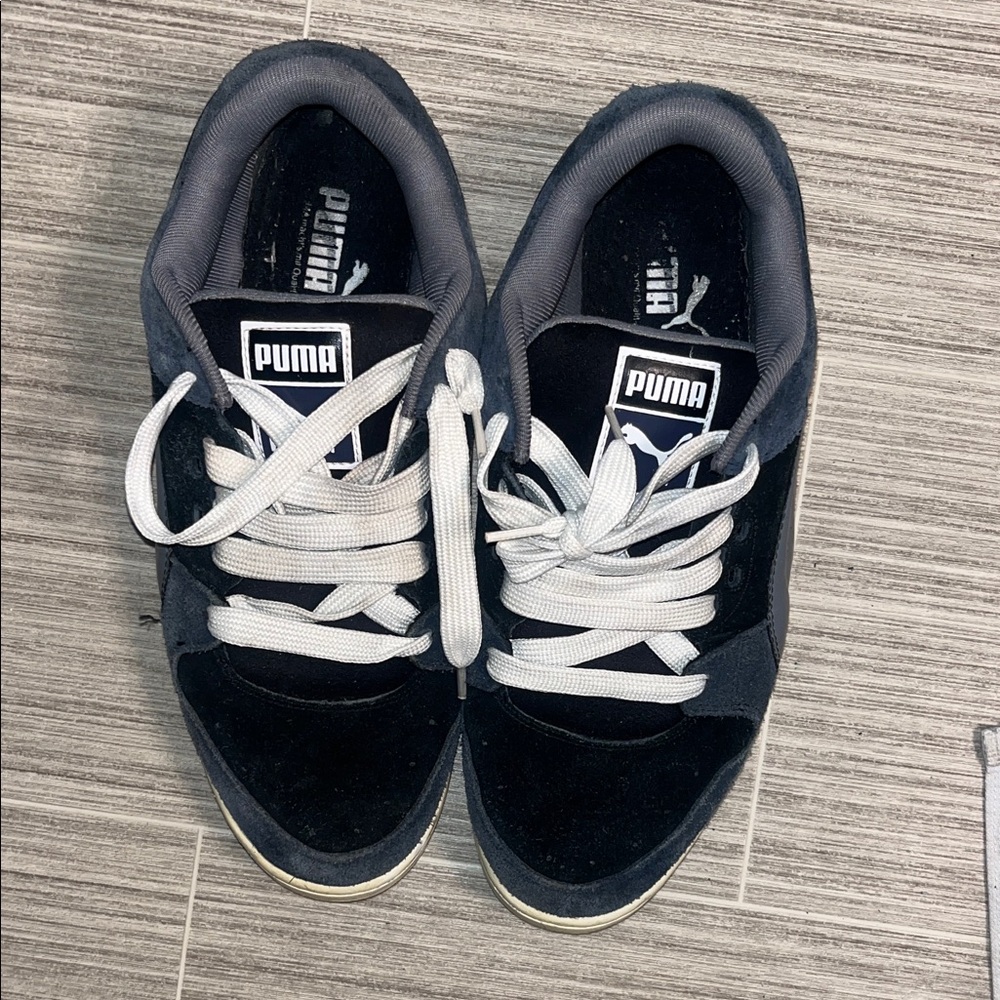 Puma Dark Sneakers with Light Laces